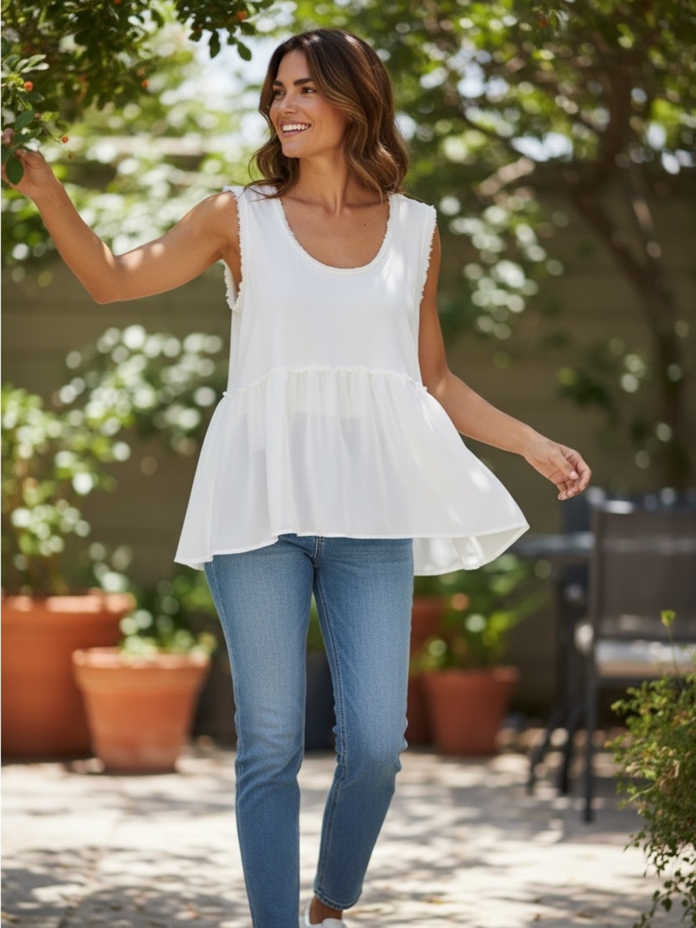 Women’s White by Talia NWT Sleeveless Ruffle Hem lined Peplum Tank Top SZ L